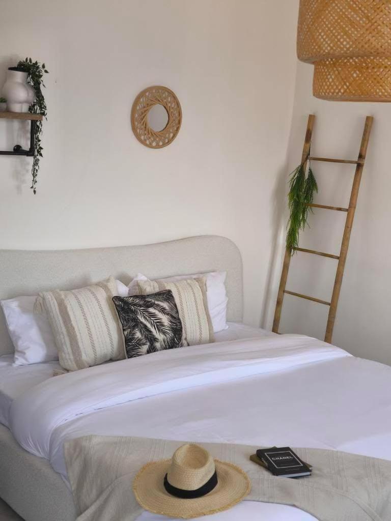 Casa Marzy- Charming With Pool, Sea & Volcano Views Tropea